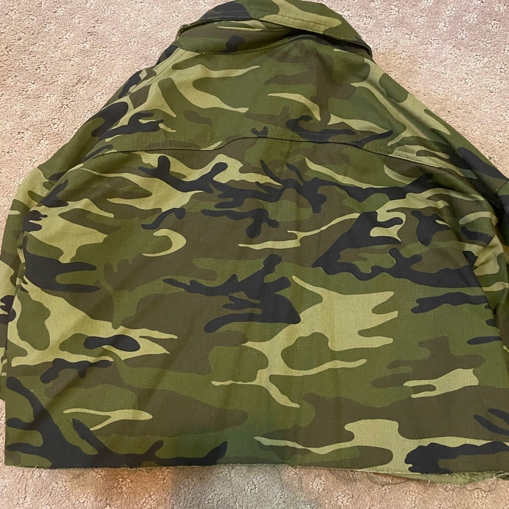 Cropped Army Green Light denim jacket